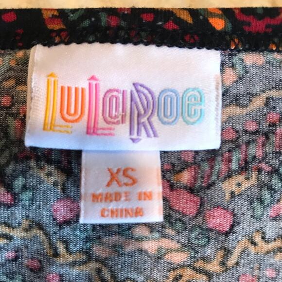 LuLaRoe Oversized Aztec Simply Comfortable Tee XS - Picture 4 of 6